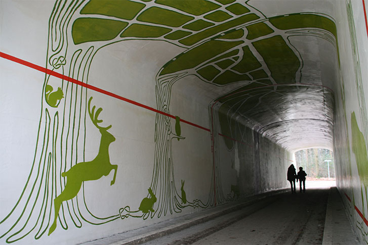 tunnel1.jpg